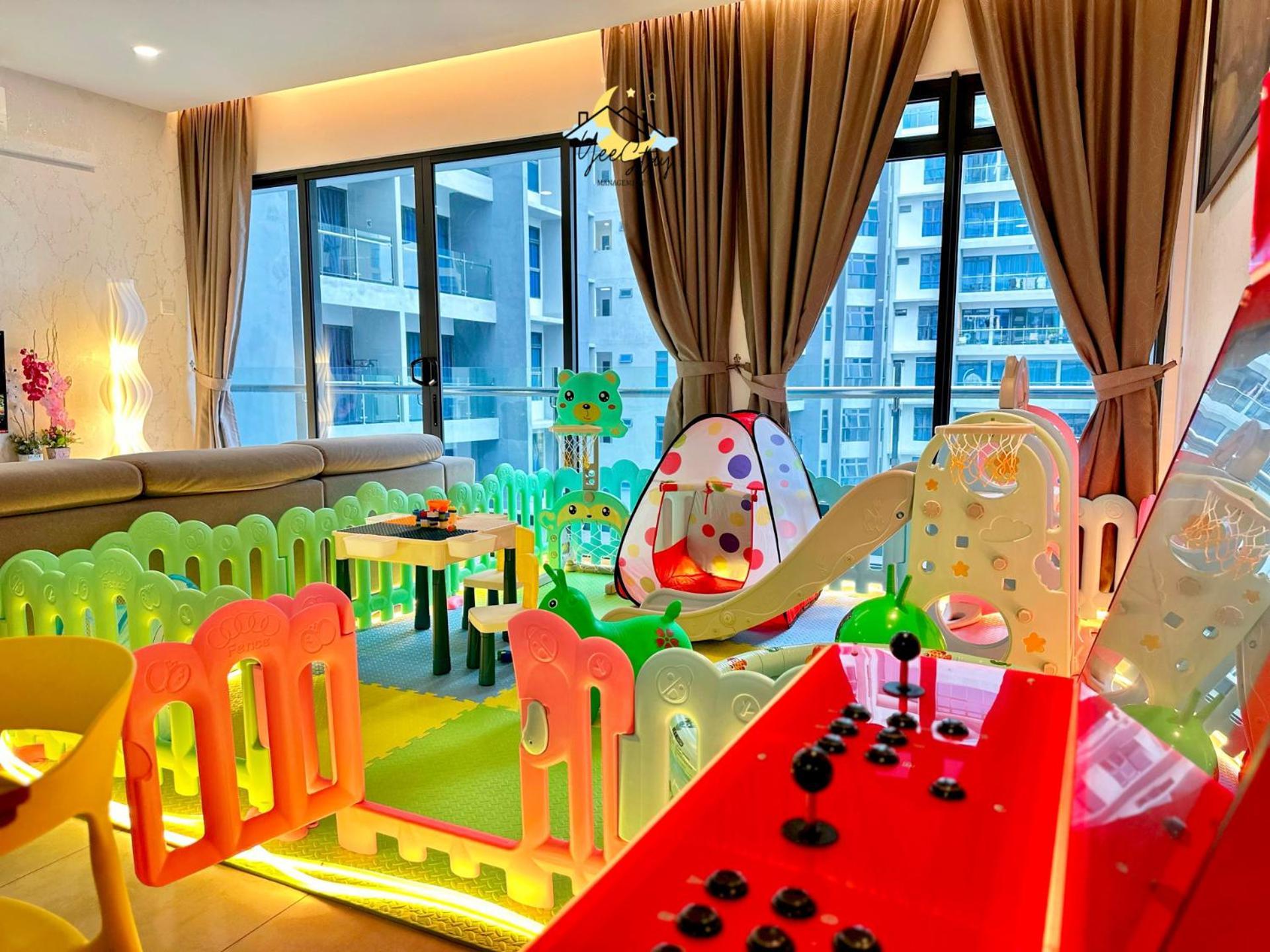 MalaccaAtlantis 8-12Pax/Netflix/Video Game/5Min To Jonker公寓 外观 照片